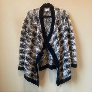 Lou & Grey Sweater‎